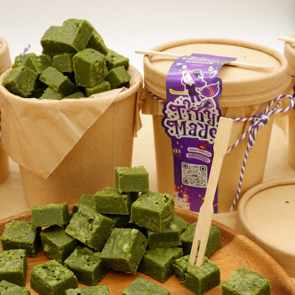 บราวนี่มัทฉะคิวบ์ ผงมัทฉะแท้ กรีนทีหอมๆ ใช้เนยแท้ หวานน้อย รสเข้ม Matcha Brownie Tinymade