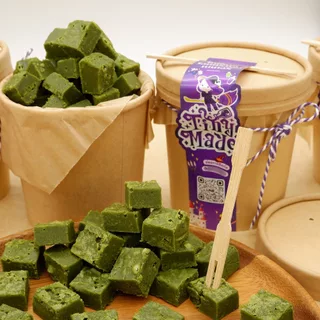 บราวนี่มัทฉะคิวบ์ ผงมัทฉะแท้ กรีนทีหอมๆ ใช้เนยแท้ หวานน้อย รสเข้ม Matcha Brownie Tinymade
