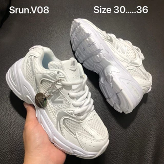 กำลังฮิต 🔥💯รองเท้าผ้าใบเด็ก 👧🧒 ใส่สบายเบาดี มีไซส์25–36 ใส่ได้ทั้งผู้หญิงและผู้ชายค่ะ