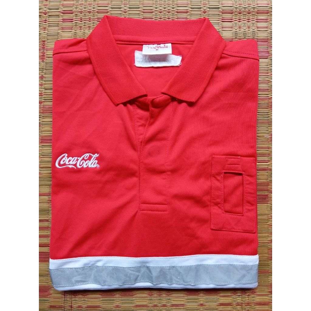 เสื้อเซอร์วิส Coca-Cola