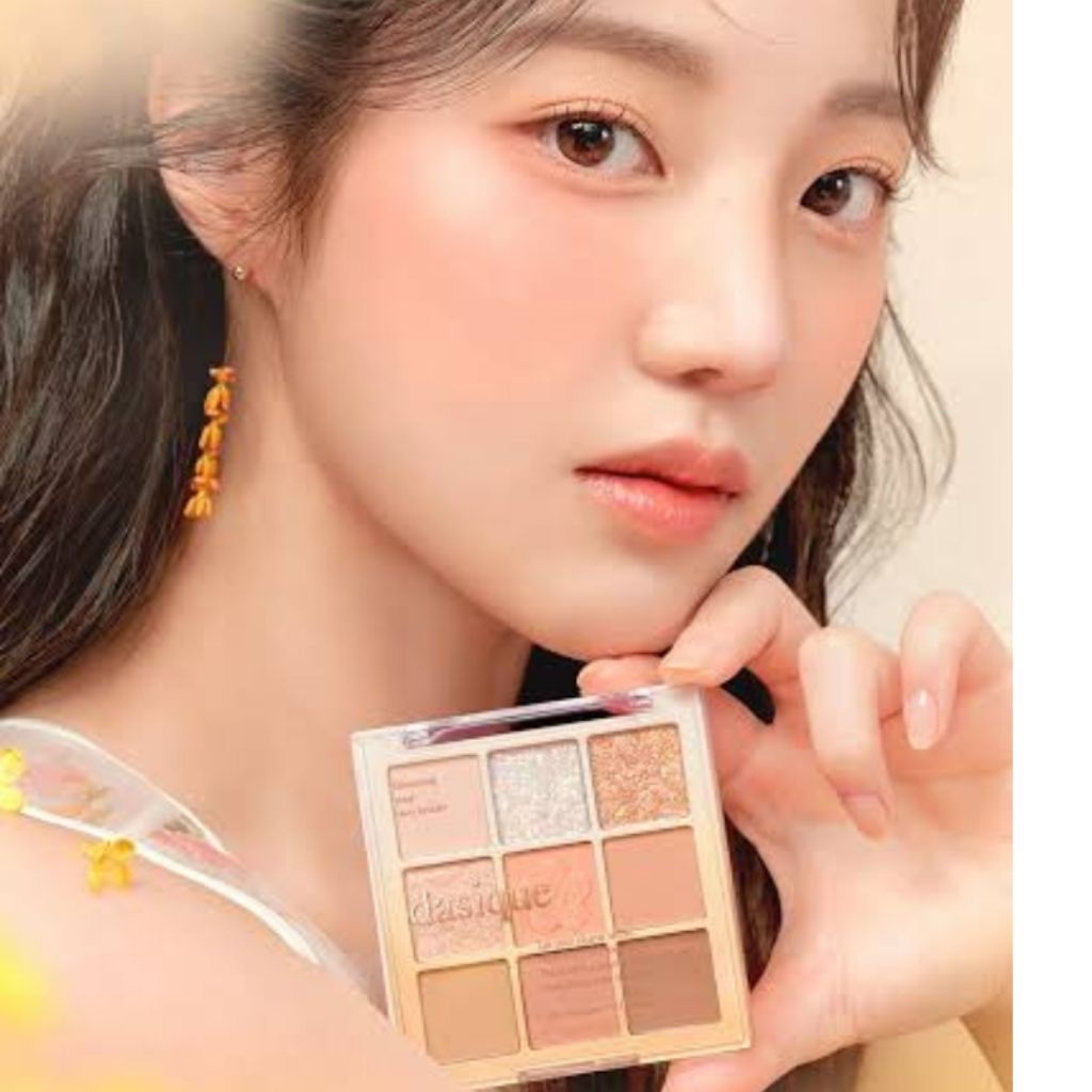 ถุงจุ่ม dasique mood cheek palette golden flower