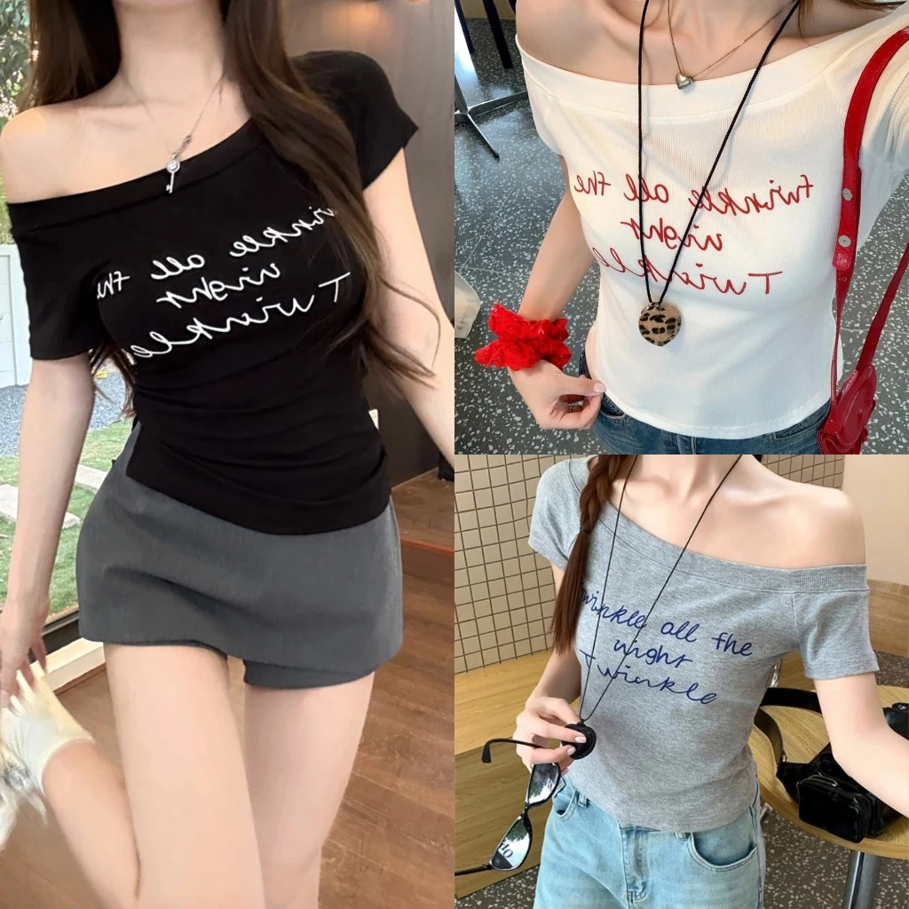 เสื้อยืด เสื้อครอปปาดไหล่ อักษรสวย คอกว้าง ผ้ายืดได้ #1502319
