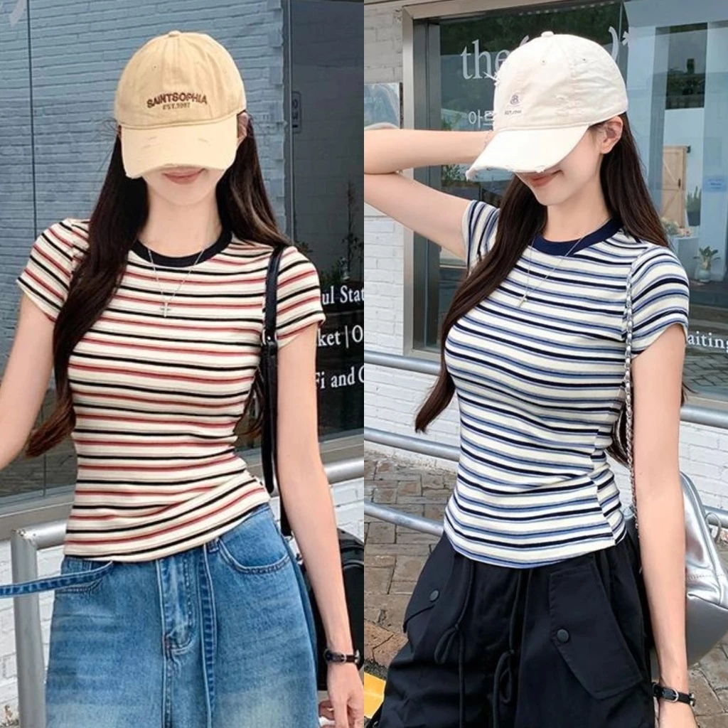 เสื้อยืดผู้หญิง เสื้อยืดลายทาง คอกลม เรียบง่าย สีพิเศษ ลายทางสีสวย #1502322