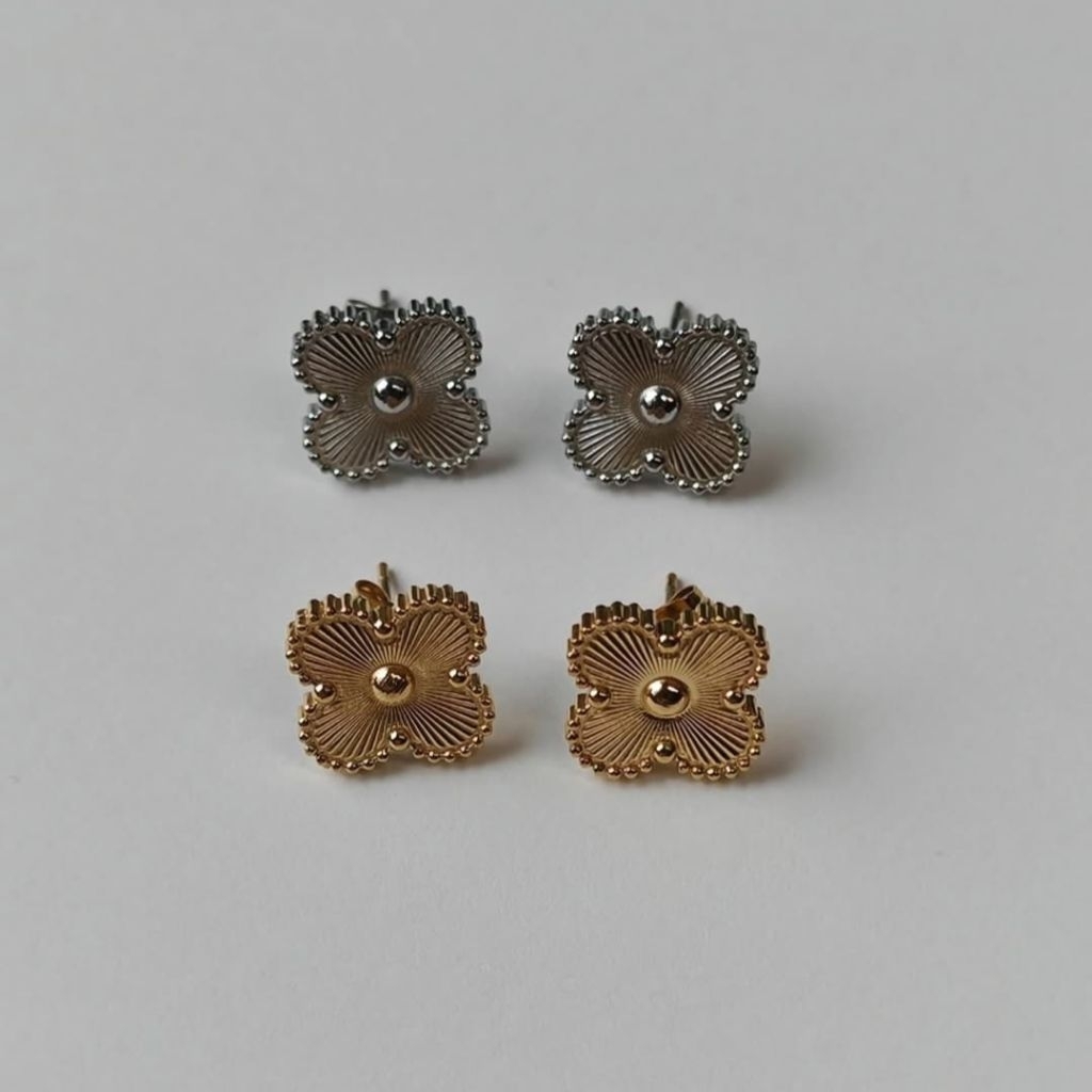 💫 nnlin. ต่างหูดอกไม้ (แบบก้านเสียบ)​ Stanless​ Steels ชุบทอง 18K