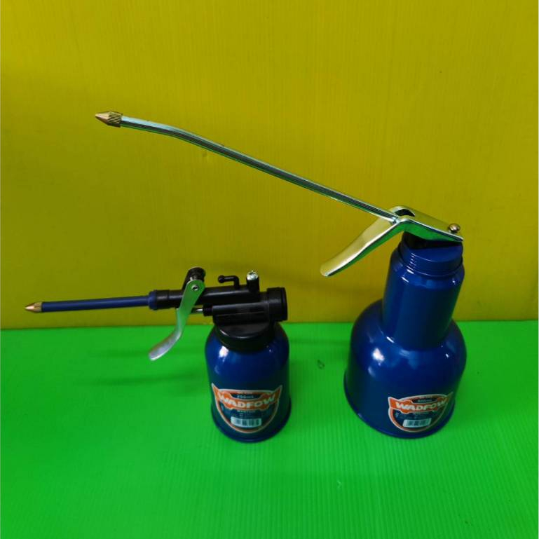 WADFOWกาหยอดน้ำมัน กาน้ำมันกระป๋อง 250,500ml