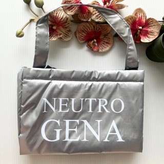 กระเป๋า ใส่ของ แบบผ้า งานพรีเมี่ยม ของ Neutrogena ขนาด 7x30x21 ซม. ไม่ใหญ่นะคะ