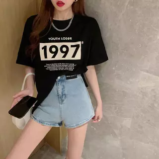 XWbrand NEW กางเกงยีนส์ผญ กางเกงยีนส์ขาสั้น เอวสูงสไตล์เกาหลี ซิปหน้า ผ้ายืดใส่สบายไม่อึดอัด ทรงตรง ทรงสกินนี่