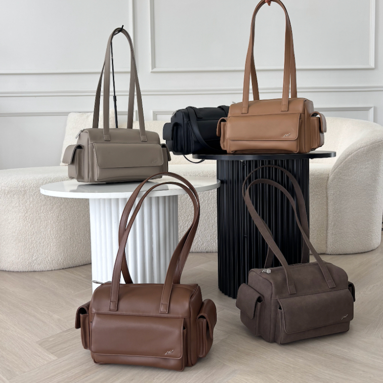 (พร้อมส่ง) NOW IS NOW Pi Pocket กระเป๋าสะพายข้างช่องเยอะ