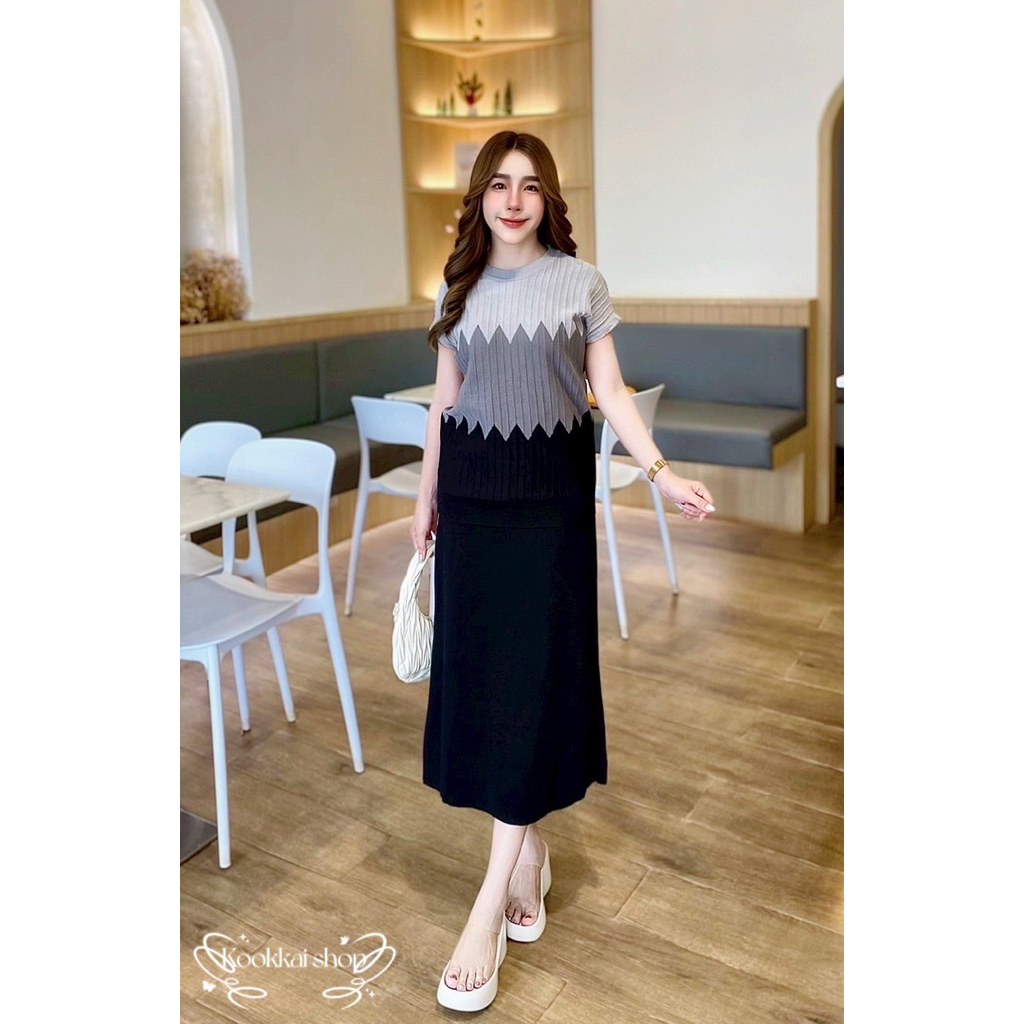 เสื้อทูโทน+กระโปรง (รุ่น ชาบู)