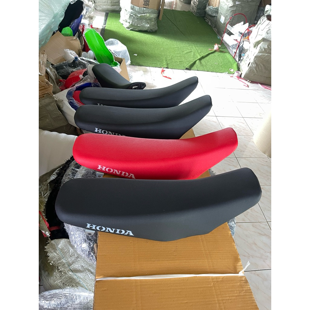 เบาะcrf110พร้อมโลโก้