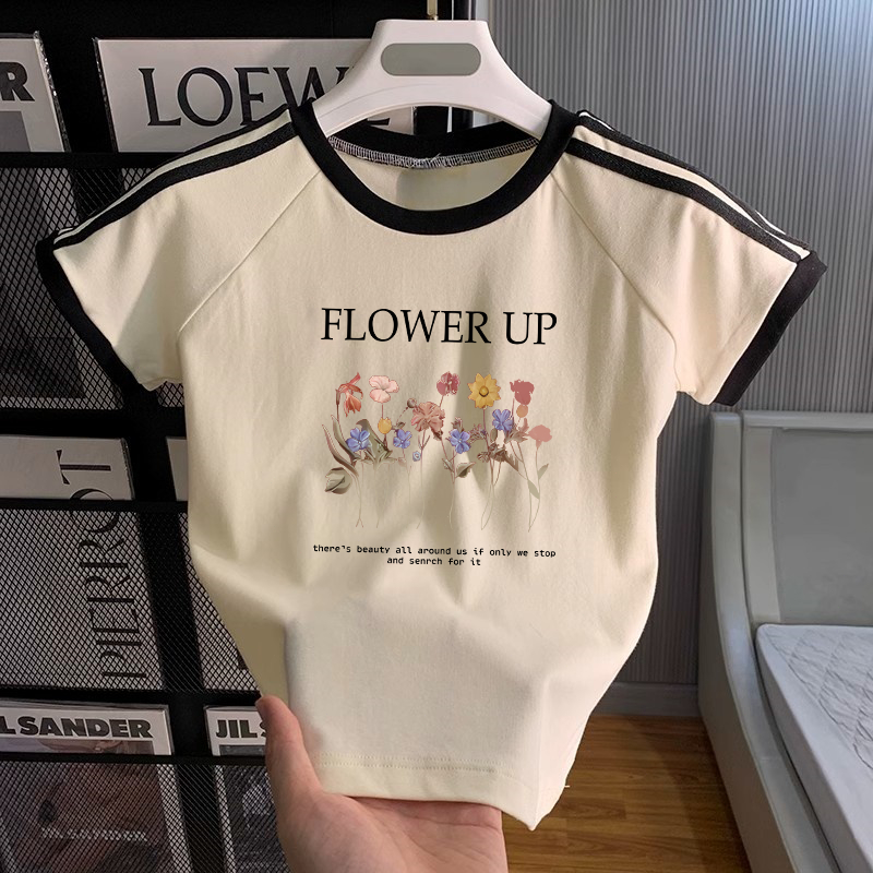 เสื้อ ใส่ สบายๆ เสื้อ น่ารัก สไตเกาหลี ฤดูร้อนใหม่ เสื้อยืดผู้หญิง เสื้อพิมพ์ลาย จัดส่งตลอด 24 ชั่วโมง การจัดส่งสินค้าใน