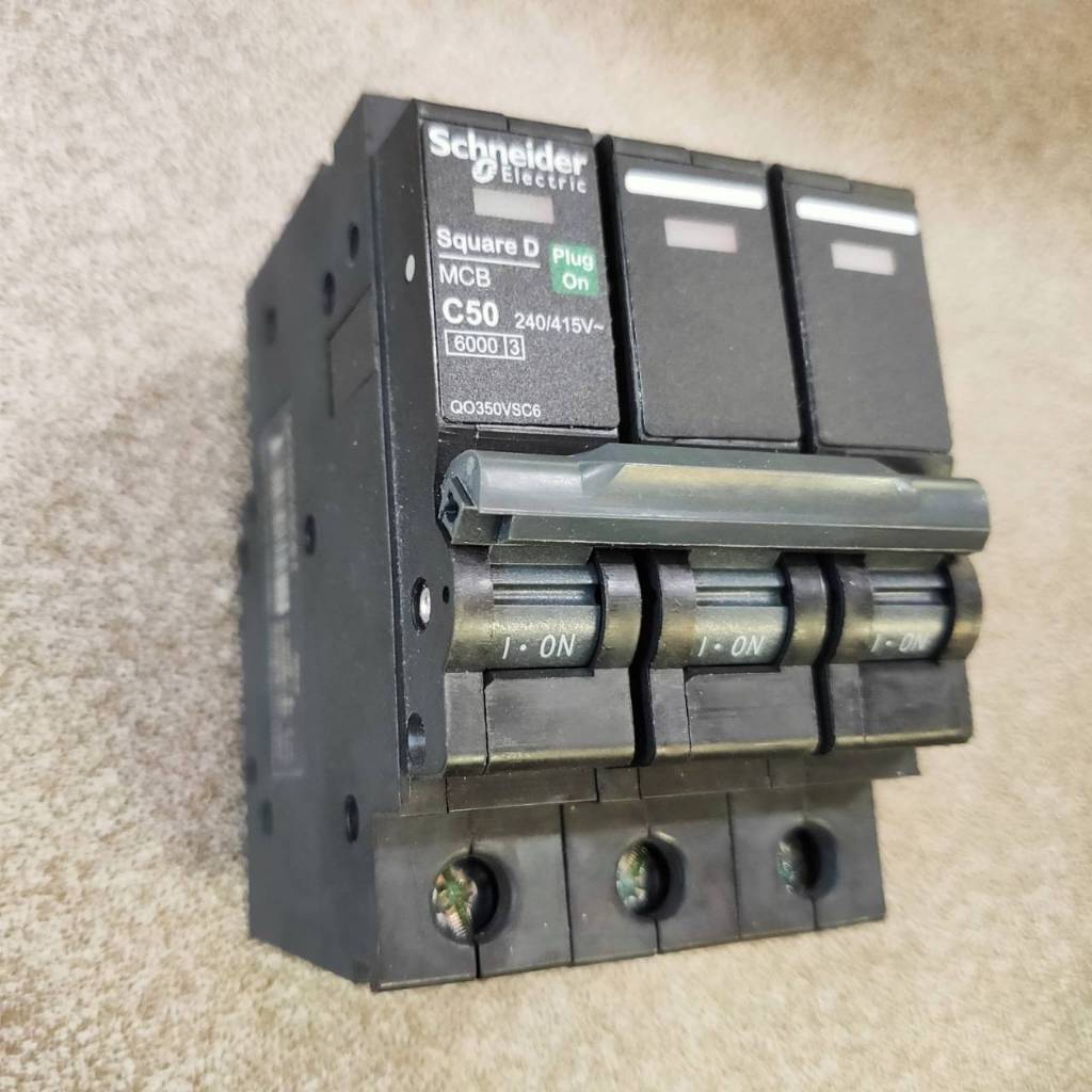 เซอร์กิตเบรกเกอร์ 50A 3P 6KA SQUARE D QO350VSC6T