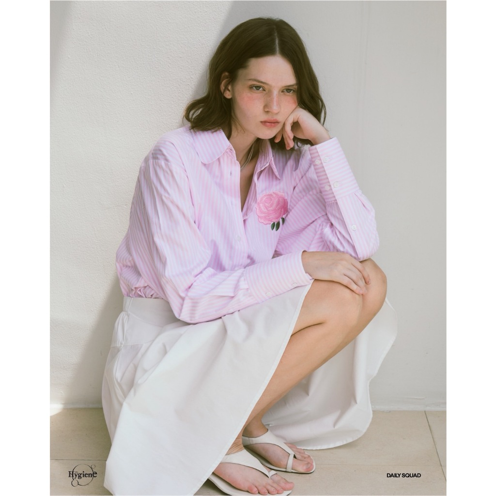 DAILY SQUAD PEONY SHIRT เชิ้ตลายทางปักดอก PEONY จัดส่ง 8-9 มิ.ย.