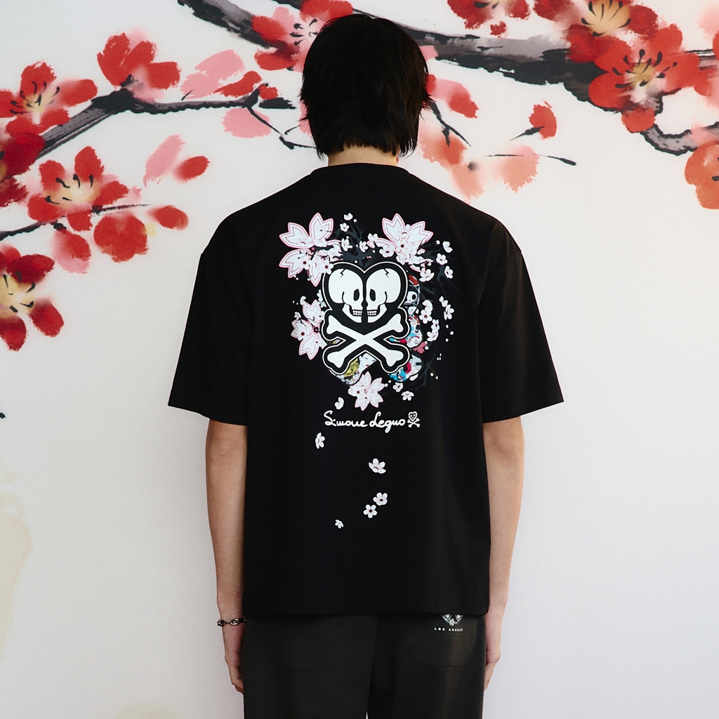 TOKIDOKI เสื้อยืด ใส่ได้ทั้งชายและหญิง FLORAL SKULL SS TEE