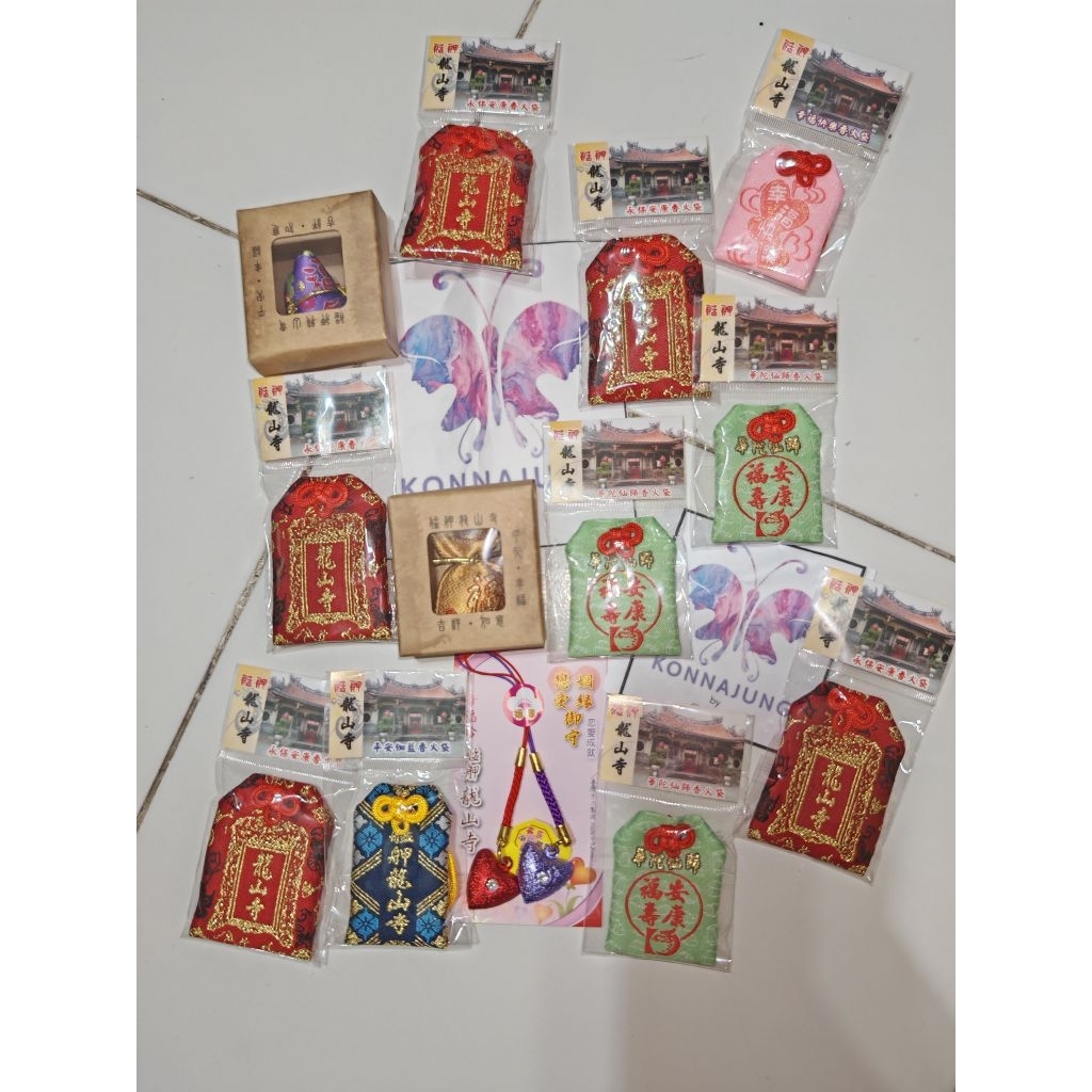 เครื่องรางวันหลงซาน Longshan Temple Taiwan☁🌈