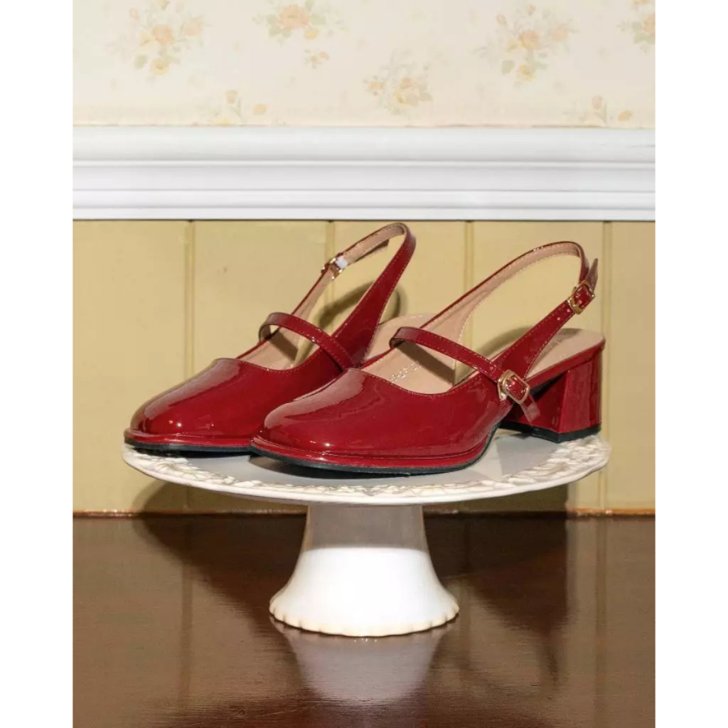 The Classic Sling - Labotte.bkk รองเท้ารัดส้น Mary Jane Shoes Barn Red