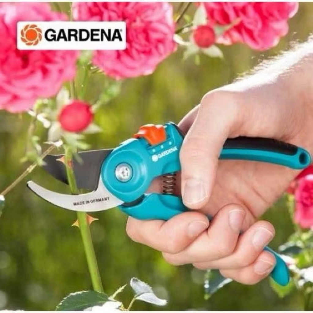 กรรไกรตัดแต่งกิ่งไม้/GARDENA/สินค้านำเข้าจากประเทศเยมันเหมาะสมงานตัดแต่งกิ่งมากๆคมทน