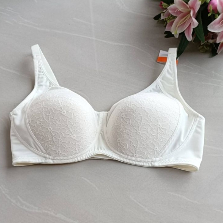 Wacoal WB9M19 บราไม่มีโครง**งานตัดป้ายห้อย