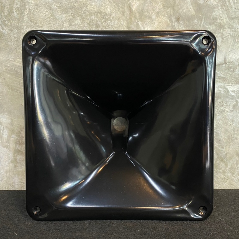 ปากแหลมฮอร์นแบบแป้น   ขนาด250*250*145mm ปาก9*9PS