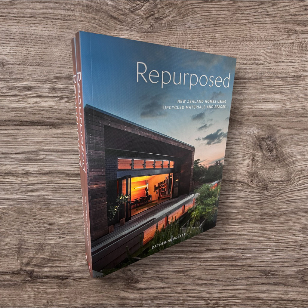 (หนังสือภาษาอังกฤษพร้อมส่ง)  Repurposed (T2)
