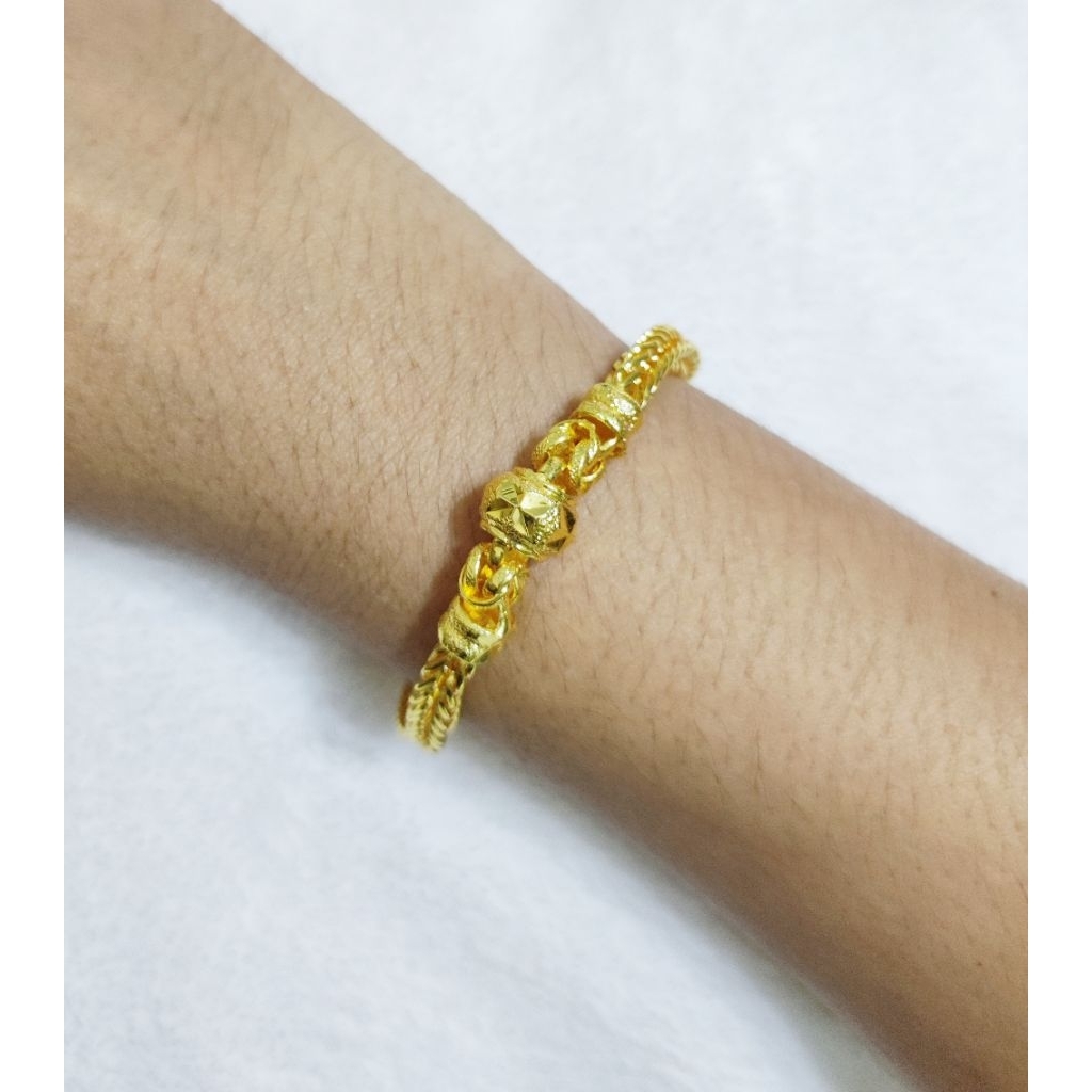 C327ข้อมือสี่เสาโอ่งสลับมีนาหนัก1บาท แถมฟรีตะขอ งานตันแน่นทองหุ้มสวยเหมือนจริง