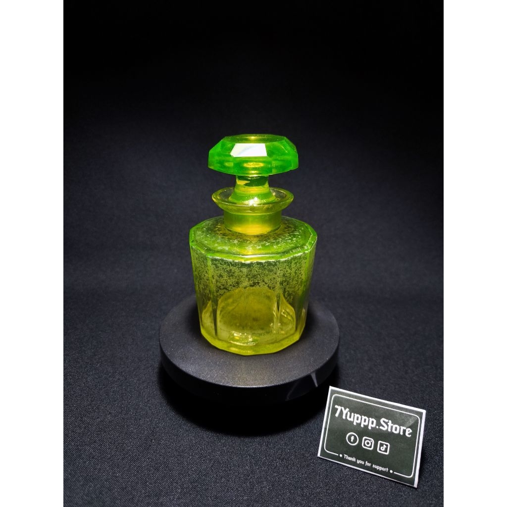💚ขวดน้ำหอมยูเรเนียม Uranium glass💚
