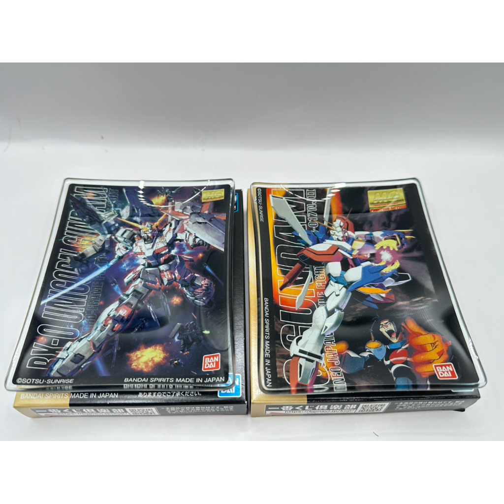 จานโชว์แก้ว Gundam Glass Plate