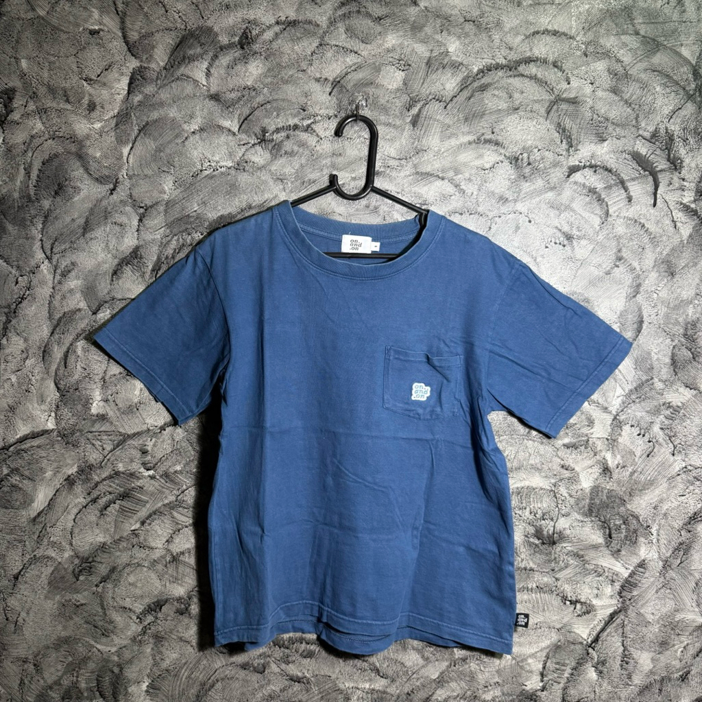 เสื้อยืด แบรนด์ on and on