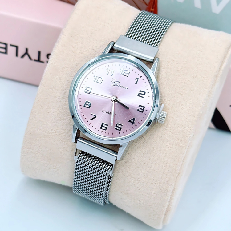 GENEVA นาฬิกาสายแม่เหล็ก รุ่นขายดีมาแรงง สายปรับได้ตามขนาดข้อมือ 30 มม.