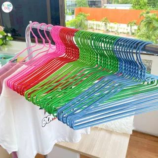 ส่งฟรี ไม้แขวนเสื้อ ไม้แขวนลวด ลวดหุ้ม พลาสติก สวย ราคาถูก 1แพ็ค 10ชิ้น #A04