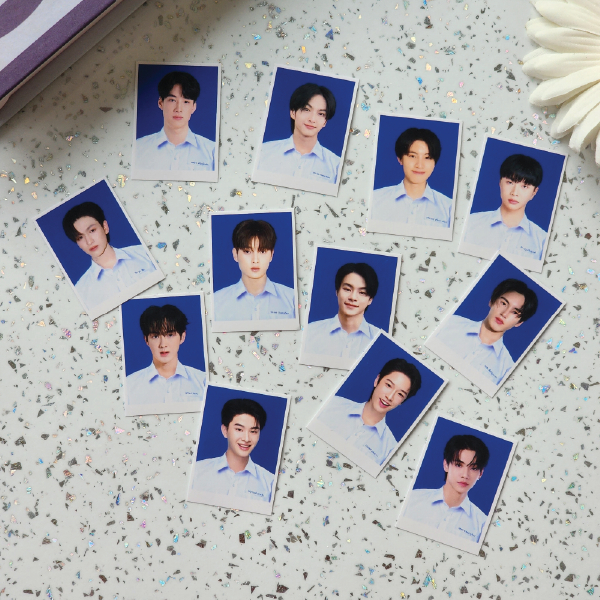 รูปติดบัตรชุดนักเรียนวงBUS(Because of you I shine)