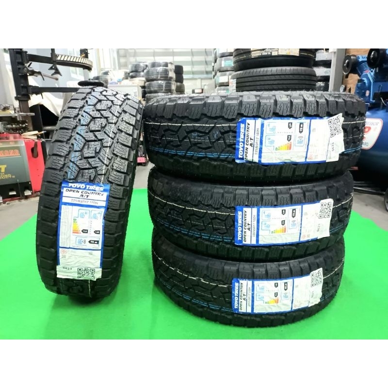 ยางใหม่ค้างปี 225/65R17 Toyo Open Country AT3 ผลิตปี 2023 ประกันบวม 2 ปี พร้อมจุ๊บลม 4 ตัว จัดส่งฟรี
