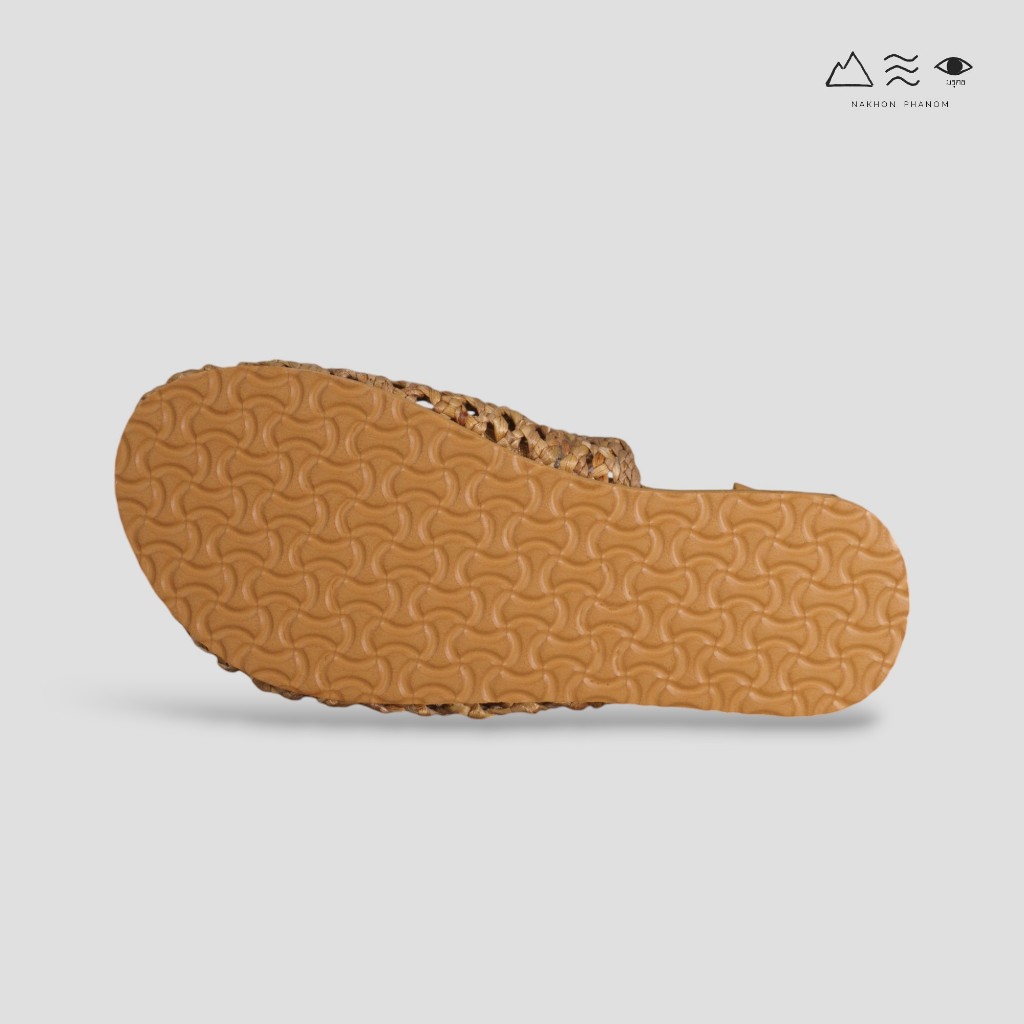 รองเท้าสานกกหุ้มปลายเท้า Woven Sandals