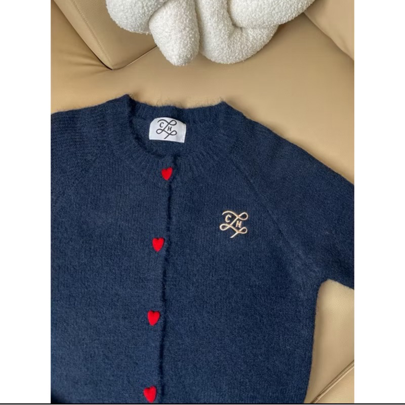 Jasmine cardigan จากร้าน chm official