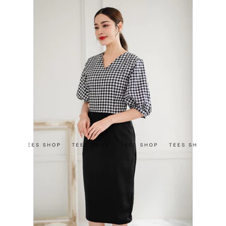 TEESBRAND Q1658 เดรสสีดำ ชุดทำงานผ้าค๊อตต้อนทอลาย ทรงสอบ คอวี มีกระเป๋าข้าง working dress