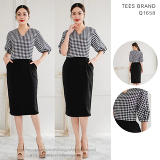 TEESBRAND Q1658 เดรสสีดำ ชุดทำงานผ้าค๊อตต้อนทอลาย ทรงสอบ คอวี มีกระเป๋าข้าง working dress