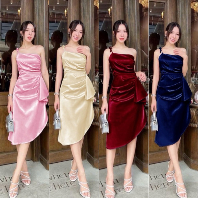 ชุดราตรีเดรสยาว S/M/L สายไหล่เดียวผูกโบว์ไหล่ ชายเฉียงแต่งระบายจับจีบสวย