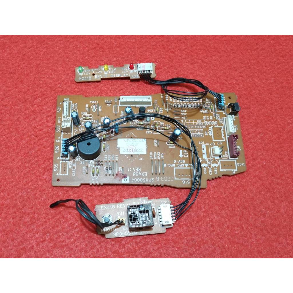 ชุด​บอร์ด​คอลโทรล​+ชุด​ตัว​รับ​รีโมต​แอร์​ยี่ห้อ​TRANE​เทรนพาร์​ท​2P058884-9/EX468(แท้​ถอด)