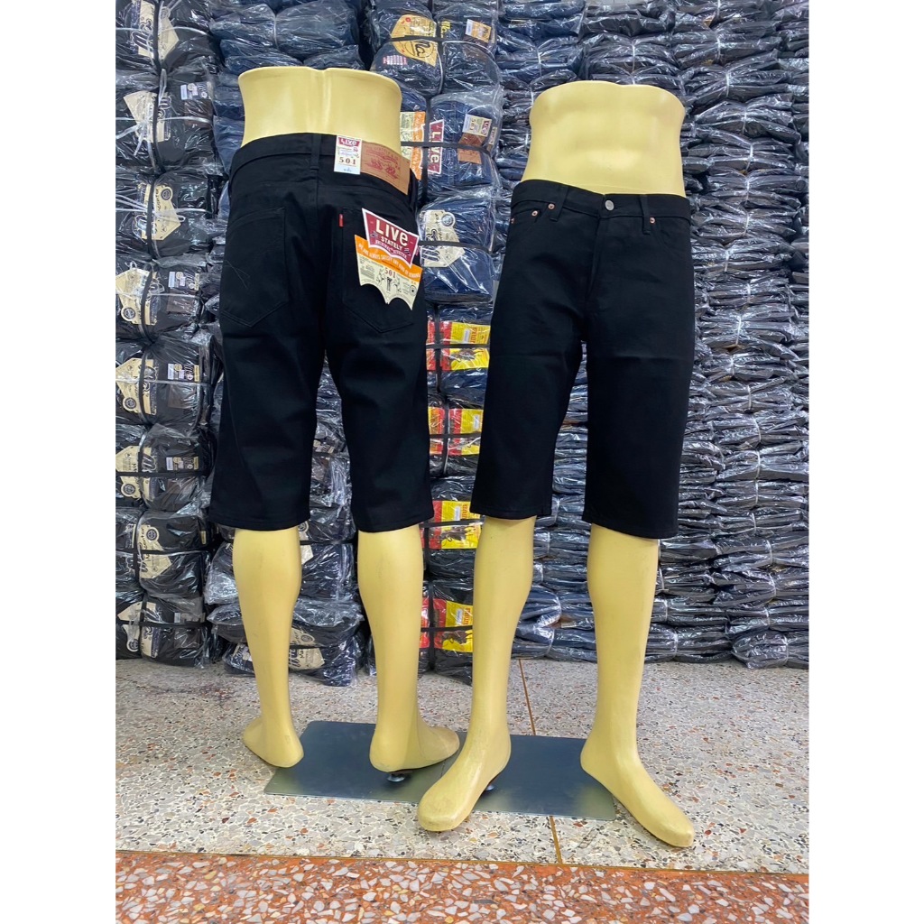 รหัส502กางเกงยีนส์ขาสั้นสีดำผ้าซุปเปอร์เเบคงานกระดุมมีไซส์28-36เเละไซส์พิเศษ38-46(ใส่ไม่ได้ส่งเปลี่ยนได้ค่ะ)