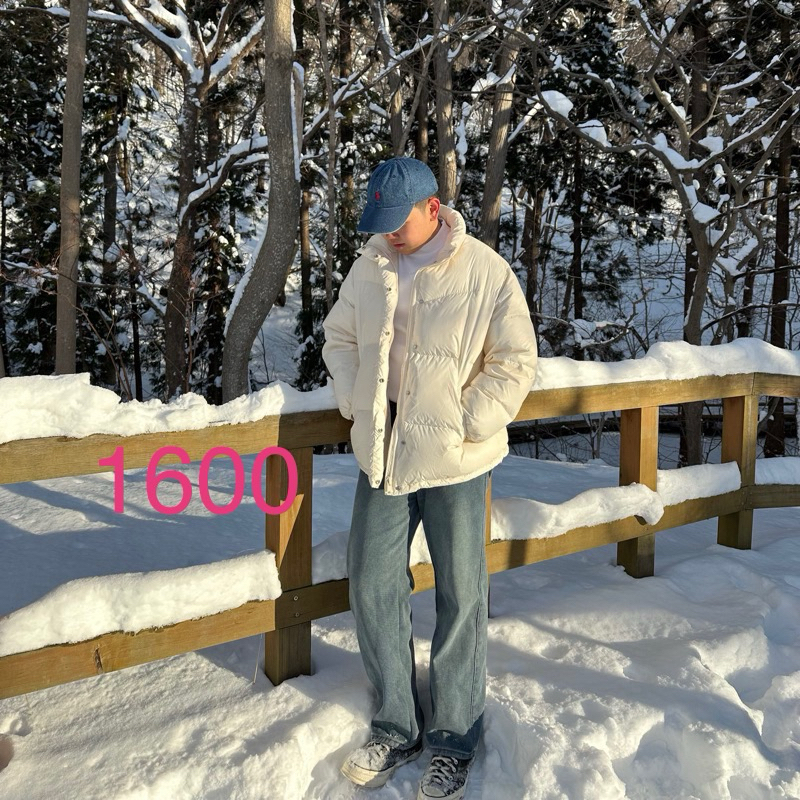 padding สีขาวผช ของ Umore.made