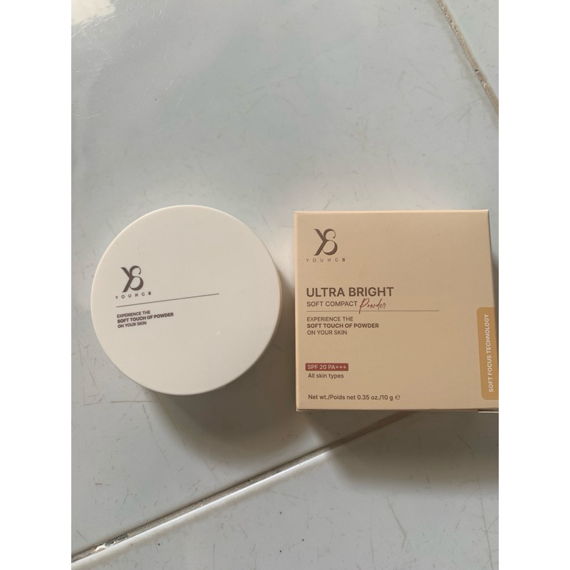 แป้งพัฟ y8 ULTRA BRIGHT เบอร์ 120 ราคา กล่อง 990 บาท ขายเนื่องจากสั่งผิดเบอร์ ลองใช้พัพแตะแป้งแล้ว ส