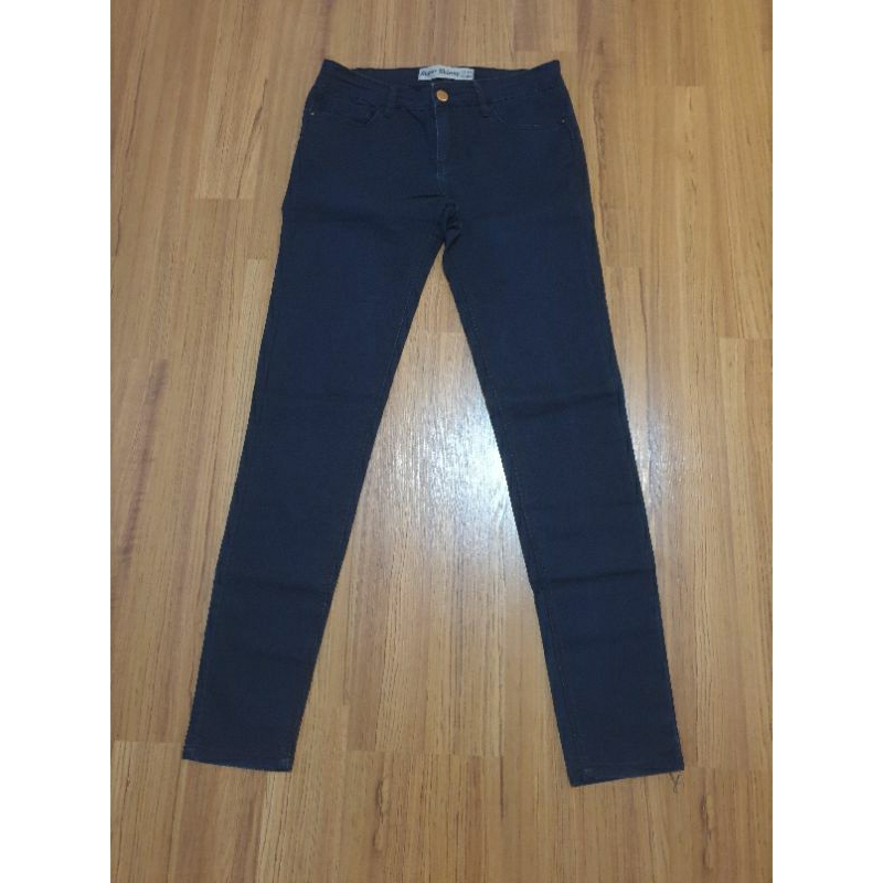 กางเกงยีนส์ super skinny  size uk10 สีกรมท่า ทรงสกินนี่ เอวต่ำ เนื้อผ้ายืดหยุ่น มีกระเป๋า_เอว 28 สะโ