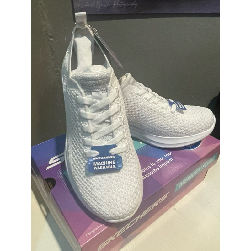 รองเท้าผ้าใบ SKECHERS SKECHERS ZINERGY - LYONA - White