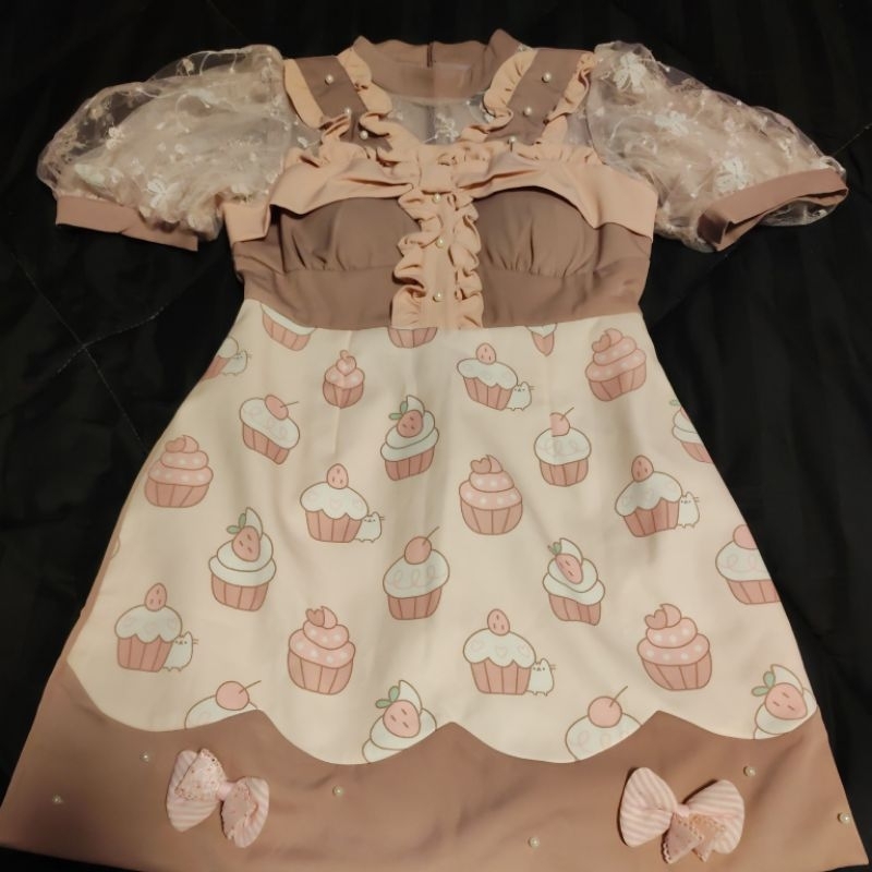 EIGHT STUDIO BRAND เดรสป้าย8สตูดิโอ sizeM อก34เอว28สะโพ38ขยายได้ถึง40