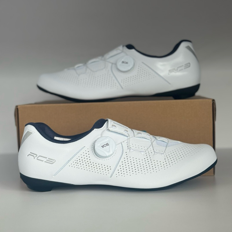 รองเท้า Shimano RC302