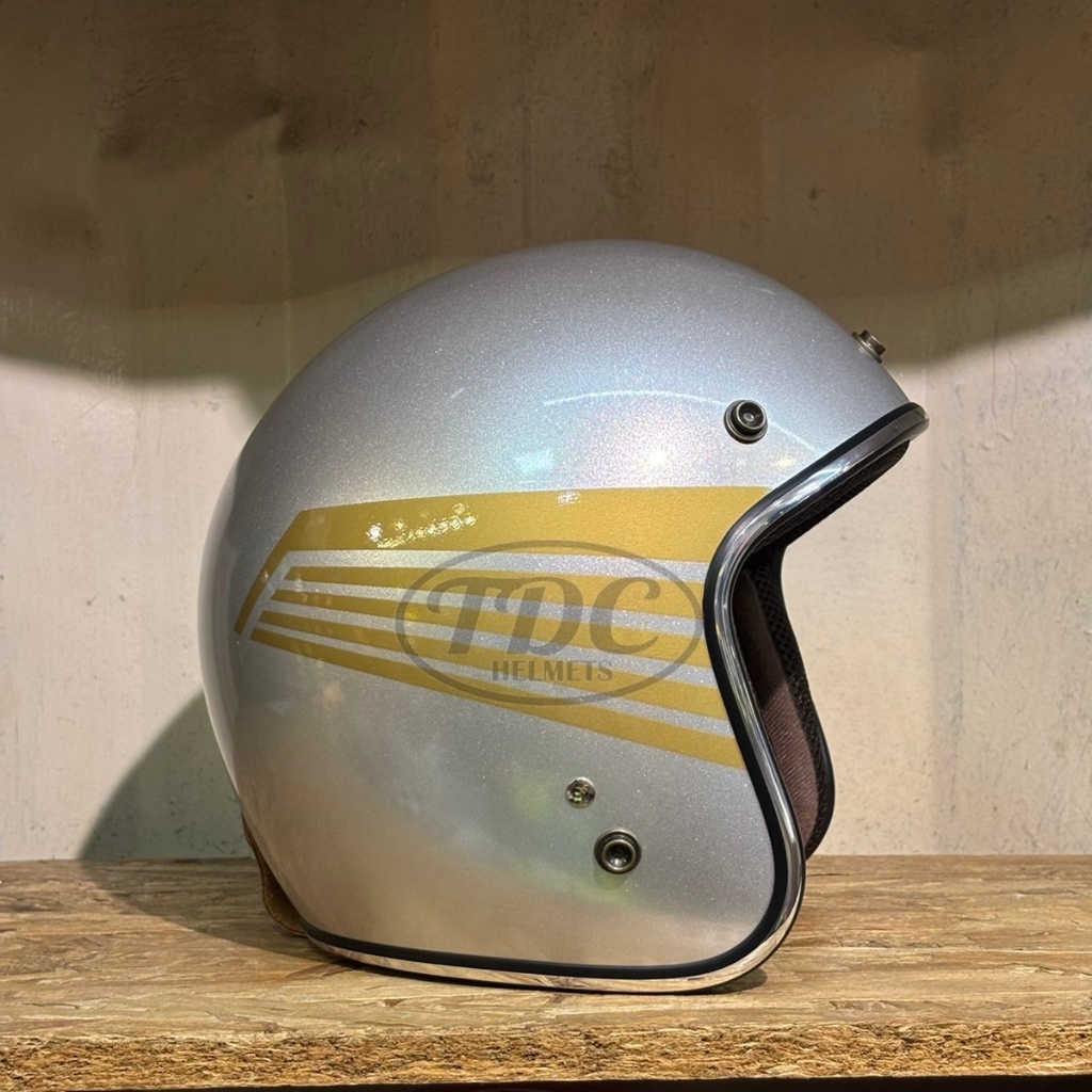 หมวกกันน็อค คลาสสิค วินเทจ TDC HELMET ลายปีกนก (TDC Wing) มีแก๊ป เลือกไซส์ได้