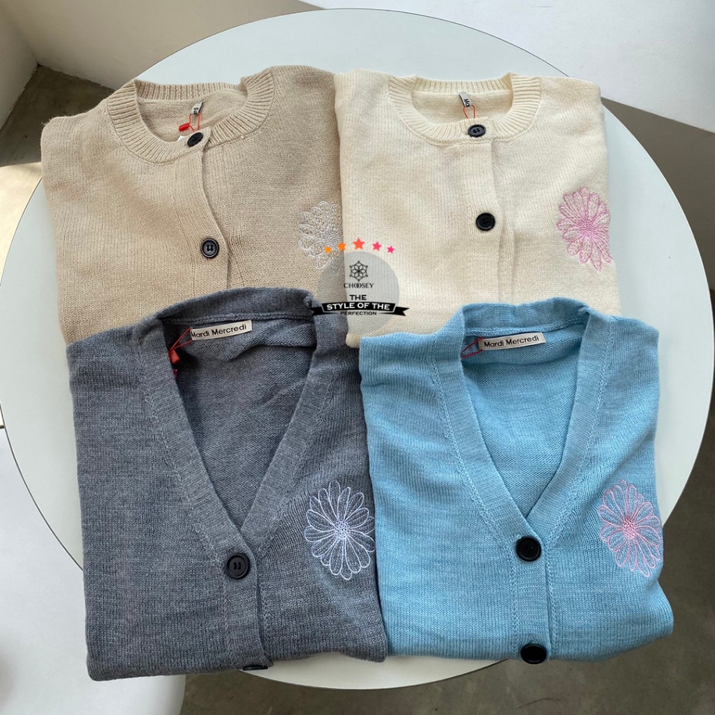 พร้อมส่ง เสื้อคลุมไหมพรม ปักดอกไม้🌸🍀