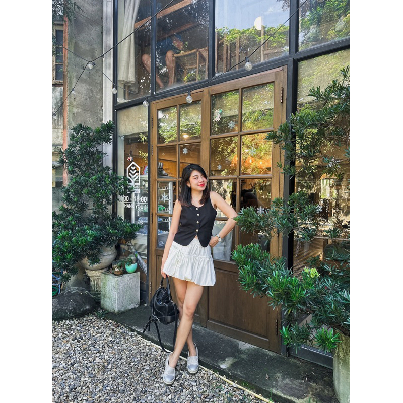 Janna Vest เสื้อกร้ามหรือเสื้อกั๊กผ้าลินิน : everydaylookk store