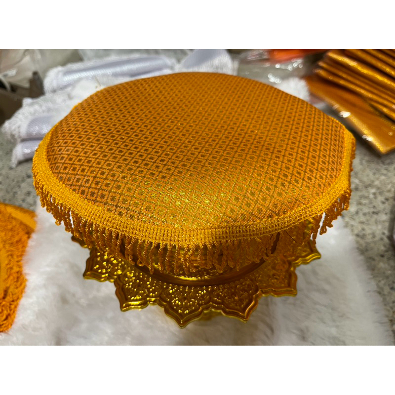#ผ้ารองพาน #ผ้าปูพาน ผ้าคลุมพาน ผ้าตาด ทรงกลม สีเงิน สีทอง มีขนาด 6“ 10” 12“ 14” 18“ 20” มีราคาส่ง ร้านเย็บเอง งานสวย