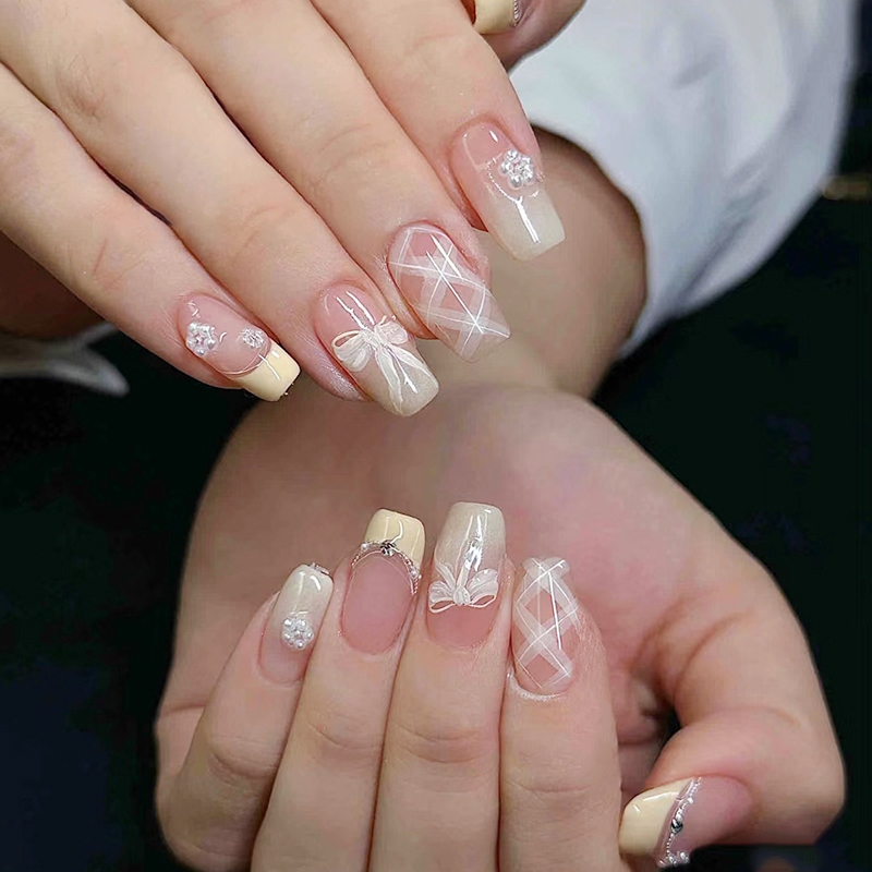 ⚠️พร้อมส่ง⚠️เล็บปลอมสำเร็จรูป Rเล็บปลอมยาว กันน้ำ หลากหลายสไตล์ กล่องละ 24 ชิ้นDD288